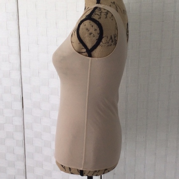 Woman’s Top by Ellen Tracy size XL color cream 85% Nylon 15% Spandex. #445 - Picture 2 of 7